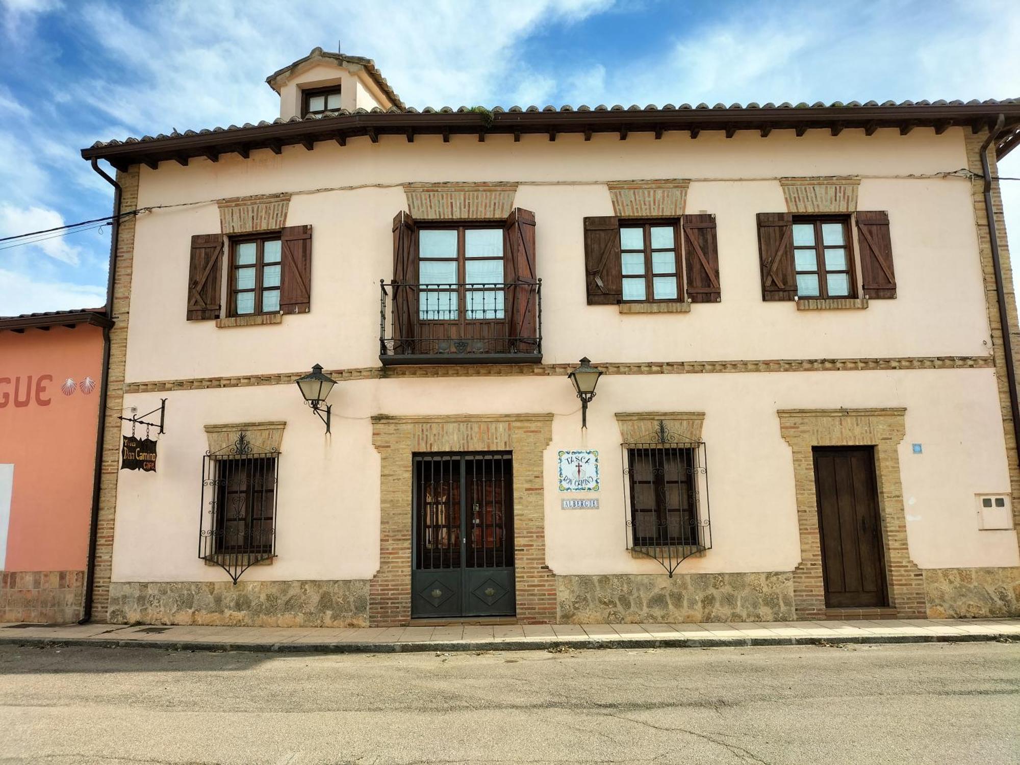 Don Camino Low Cost Villalcázar de Sirga Eksteriør billede